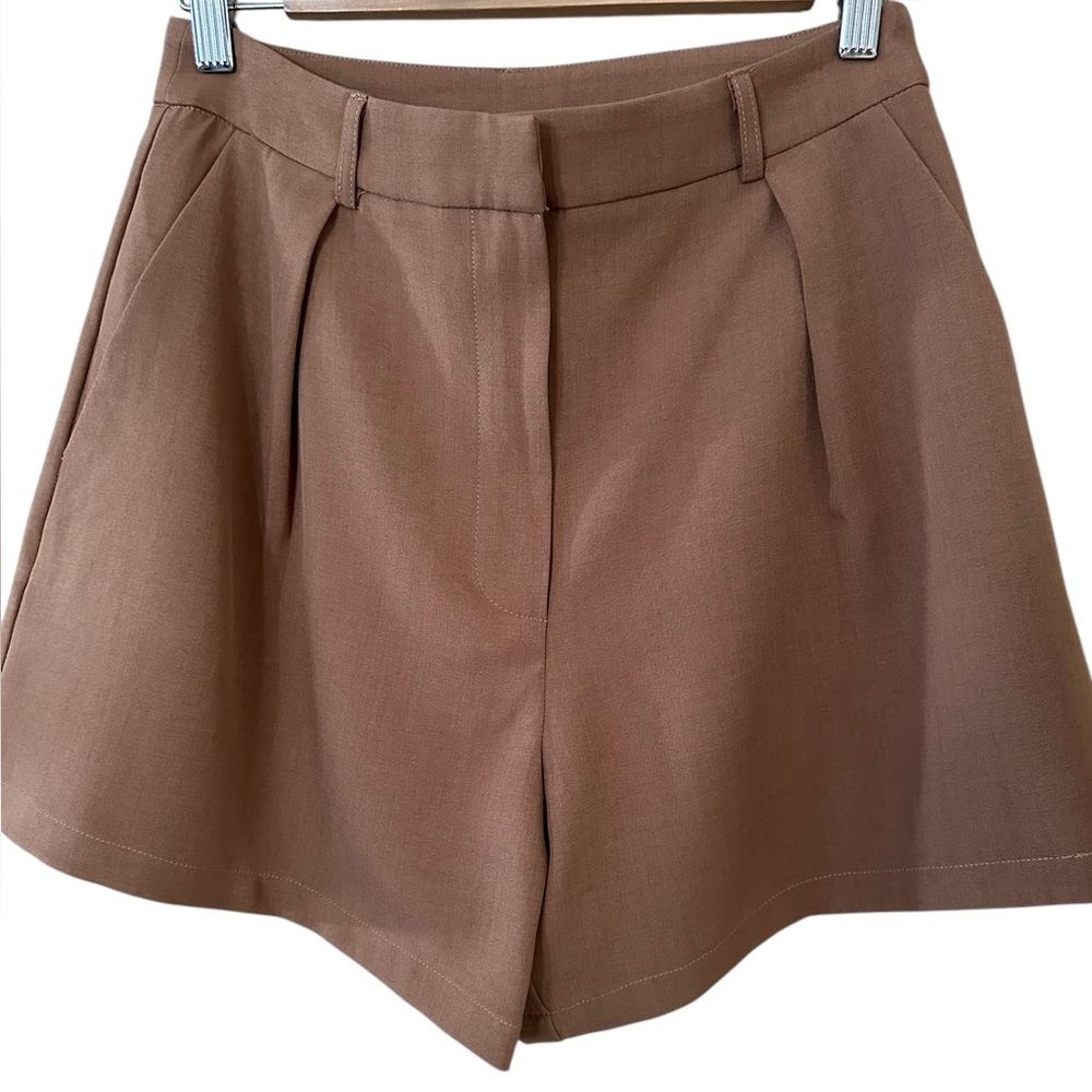 Commense Casual Mid Waisted Shorts, Without Belt, Size M - Picture 2 of 5